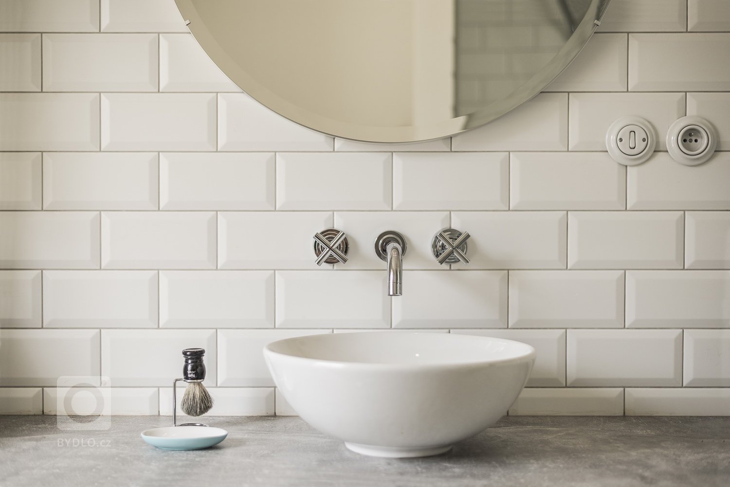 Malebná střešní krajina pražské Malé Strany ukrývá mnoho tajuplných a tmavých půdních prostor. Vhodným zásahem se však některé z nich mění na krásné a…