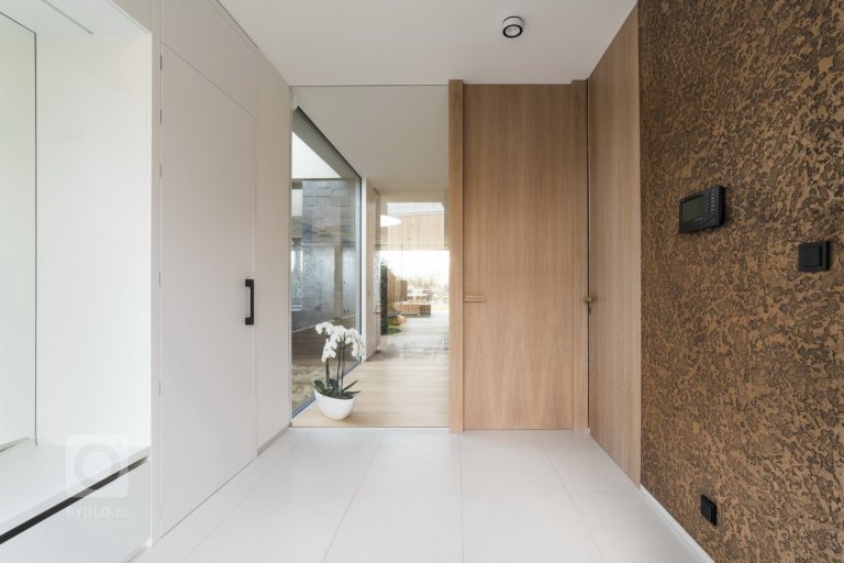 add picture to album