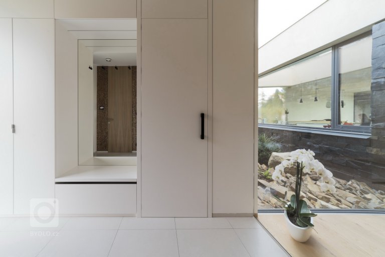 add picture to album