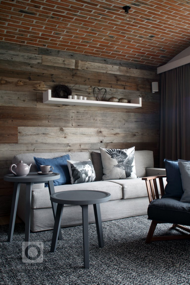 add picture to album