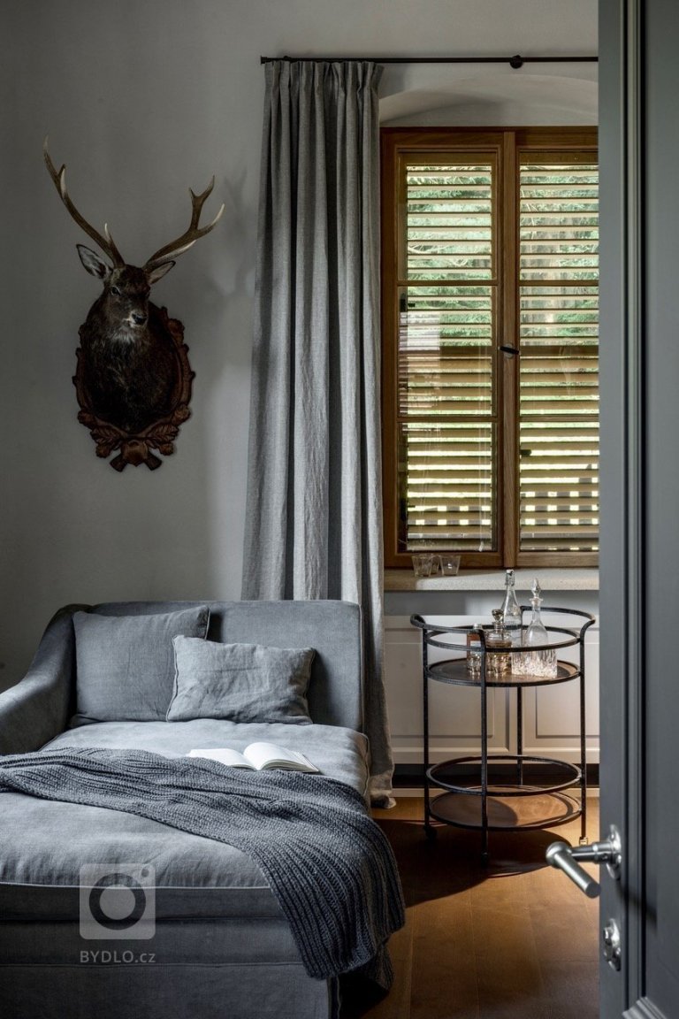 add picture to album