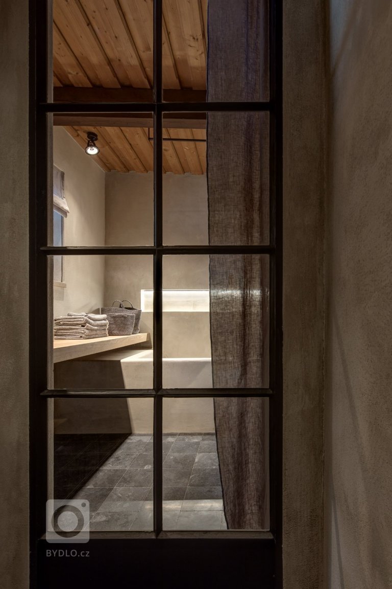 add picture to album