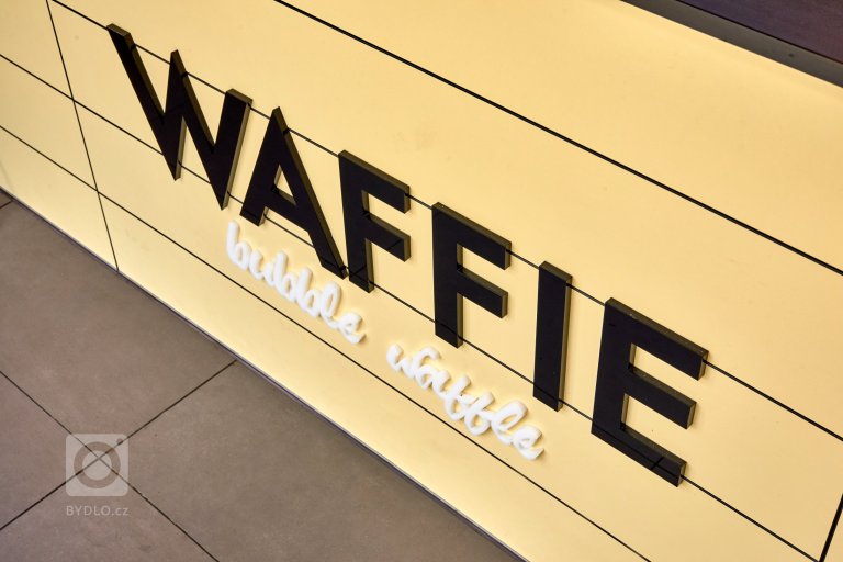 add picture to album