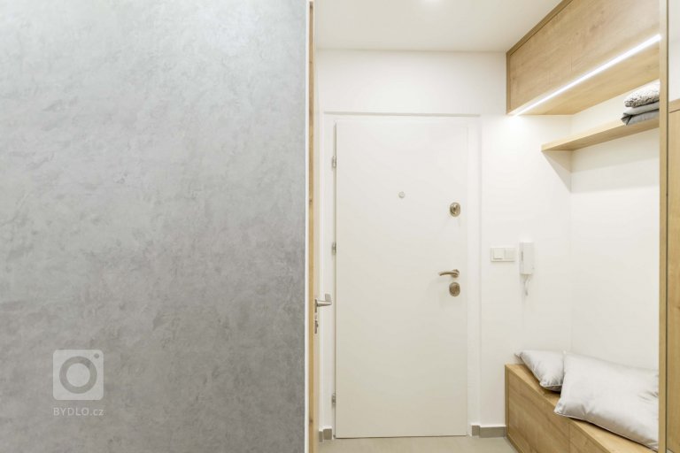 add picture to album