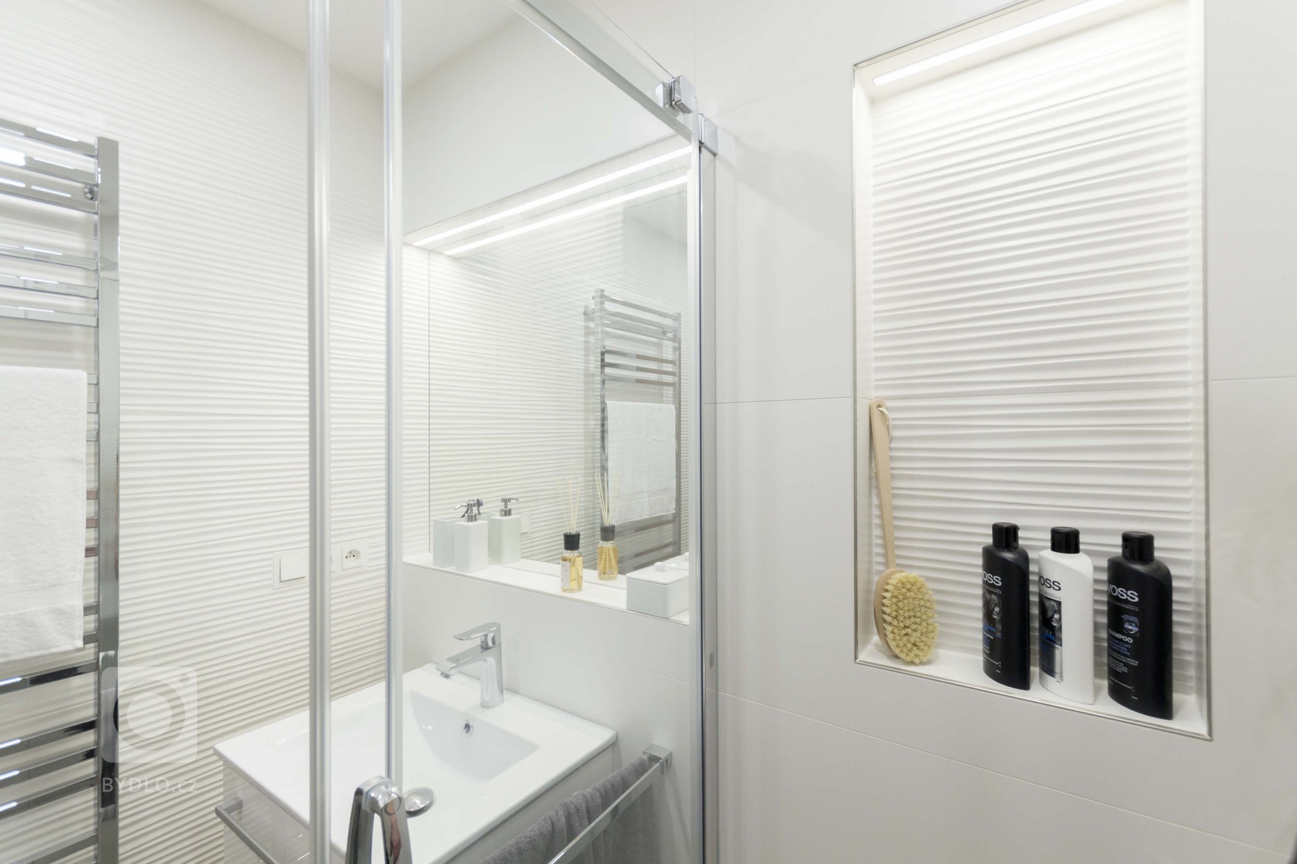 Malý byt se po rekonstrukci proměnil k nepoznání.&nbsp;Zadáním investora znělo přeměnit původní byt 2+1&nbsp;na dispozičně otevřenější prostor, kde by oddělená…