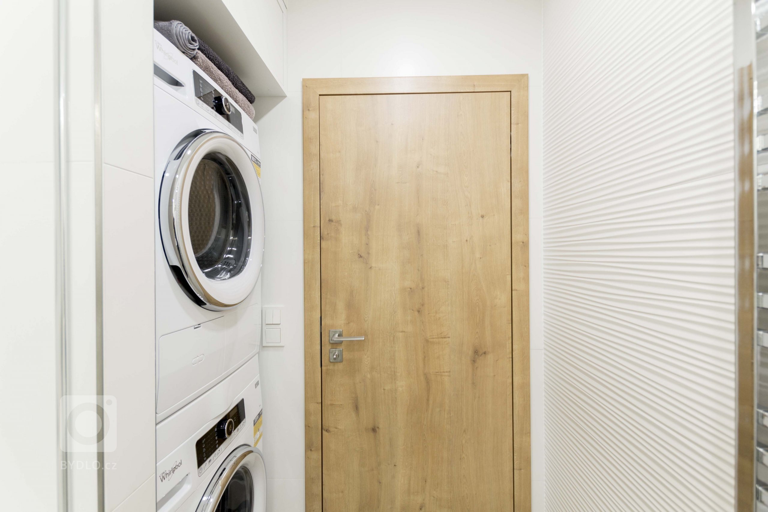 Malý byt se po rekonstrukci proměnil k nepoznání.&nbsp;Zadáním investora znělo přeměnit původní byt 2+1&nbsp;na dispozičně otevřenější prostor, kde by oddělená…