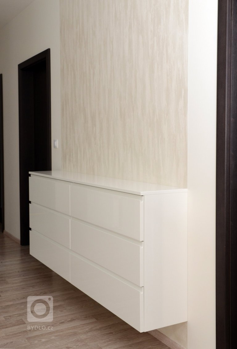 add picture to album