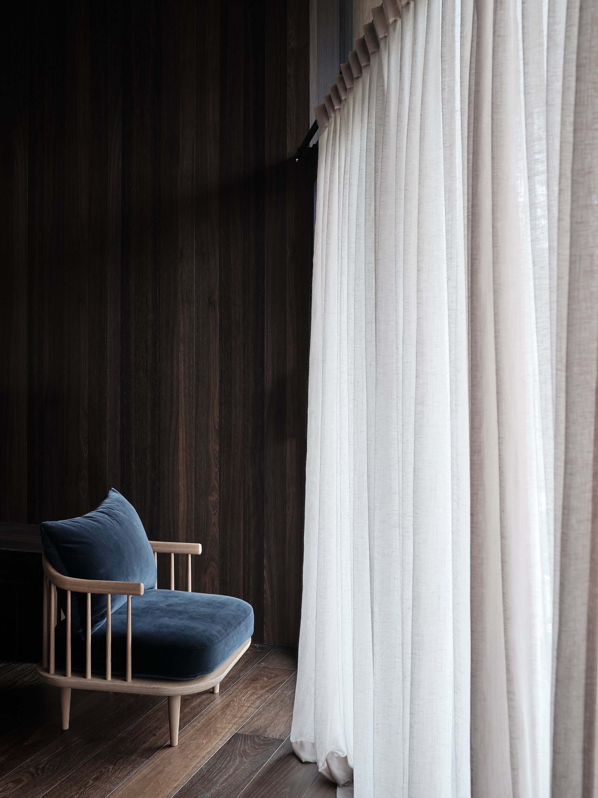 Moderní alpský dům v šindelovém plášti