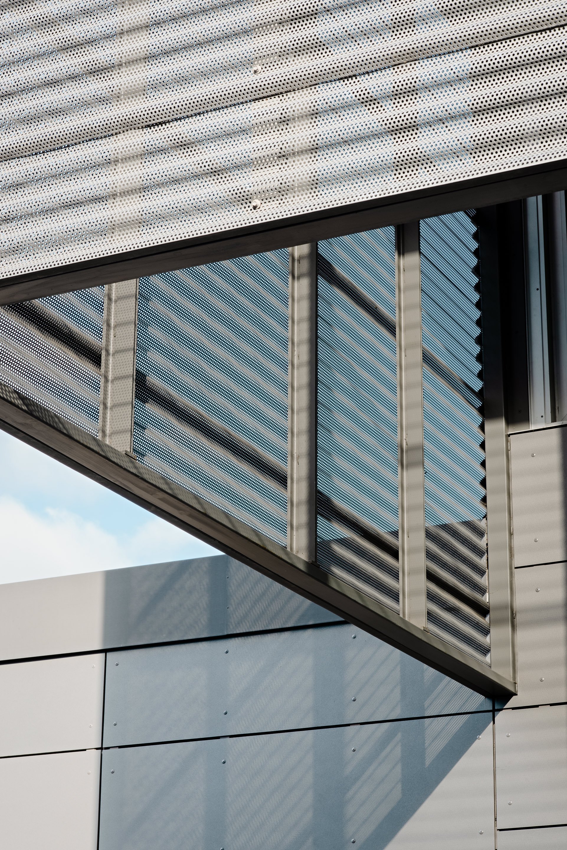 Moderní dům plný umění