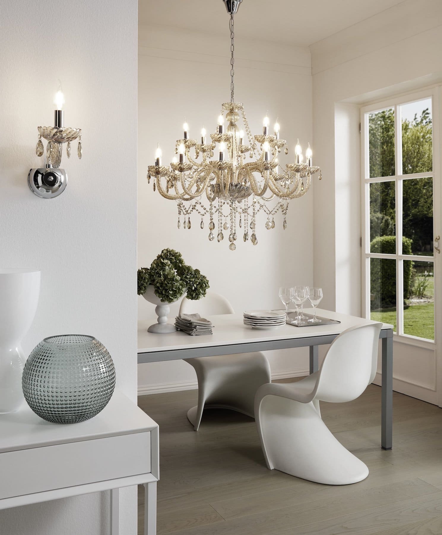 Ověřené tipy, jak vybrat lustr do kuchyně a obýváku