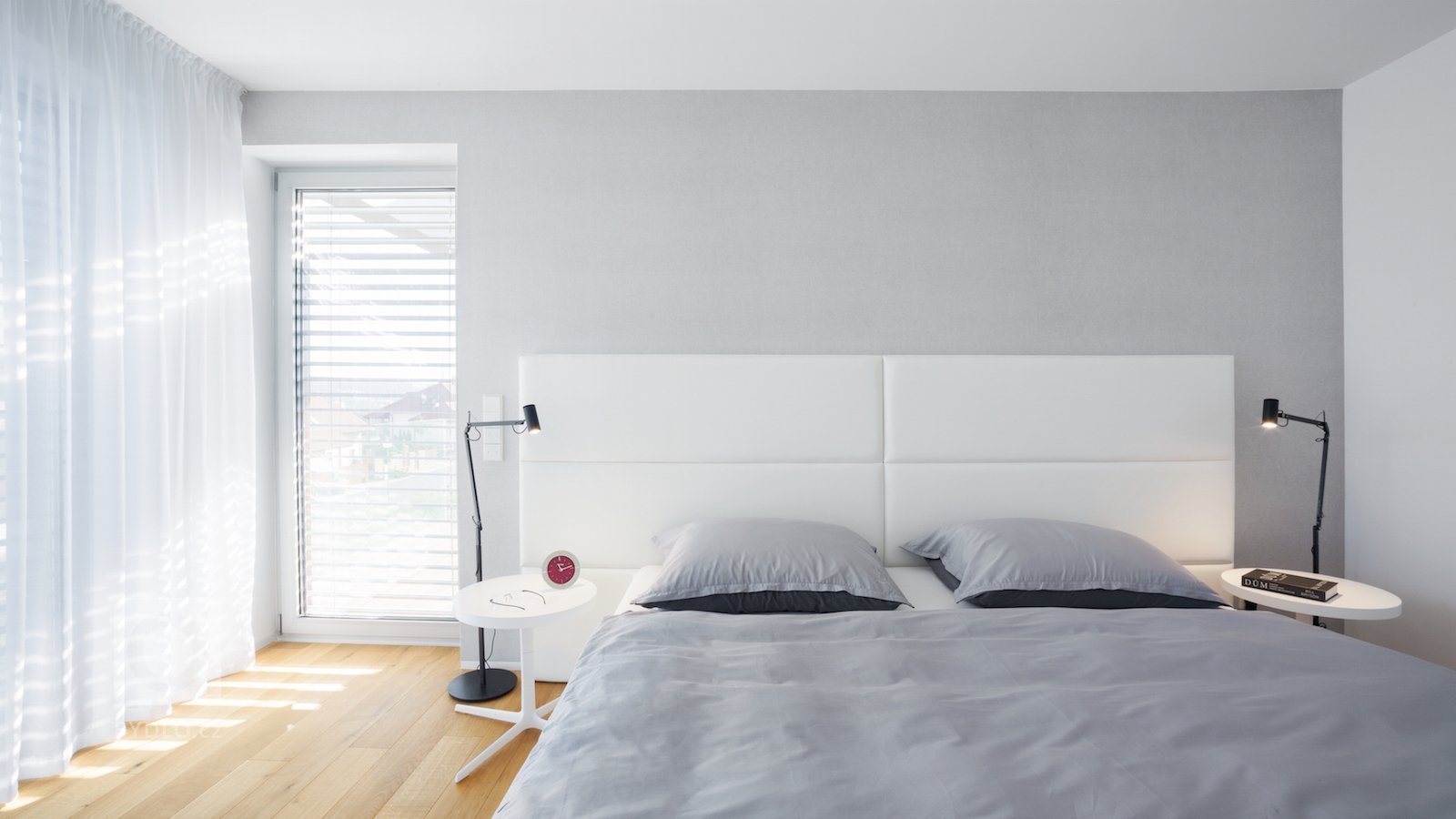 Velkorysé řešení interiéru není rozmařilostí investorů. Majitelé žili dlouhou dobu v&nbsp;zahraničí, proto si po návratu domů začali plnit velké přání, a&nbsp…