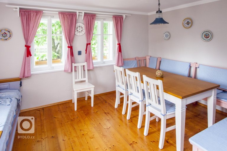 add picture to album