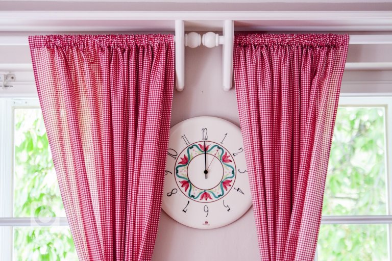 add picture to album