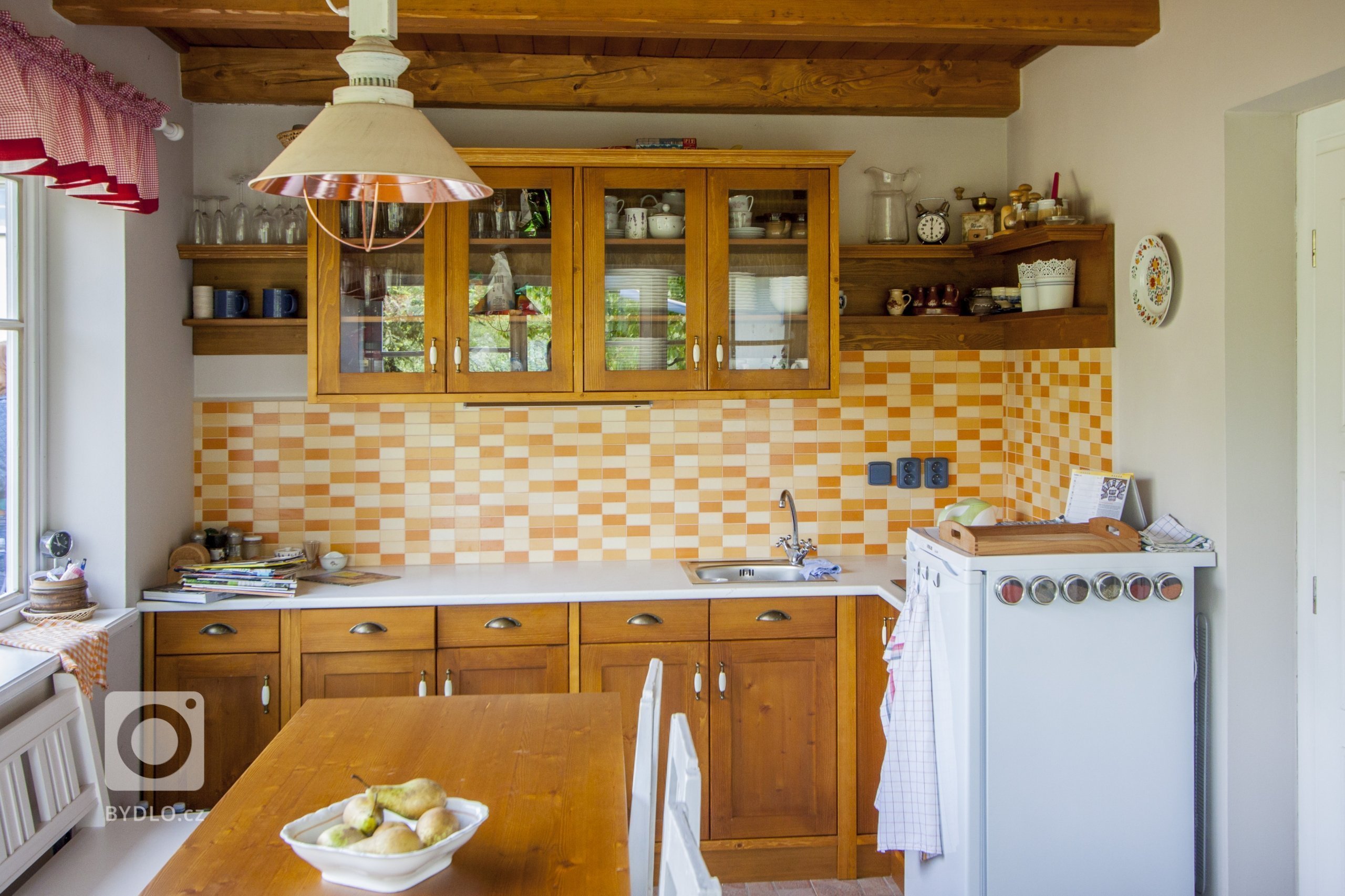 Venkvská chalupa v Českém ráji.&nbsp;Na této krásné chalupě jsem měla možnost spolupracovat od návrhu barevnosti nábytku až po výběr veškerých dekorací a…