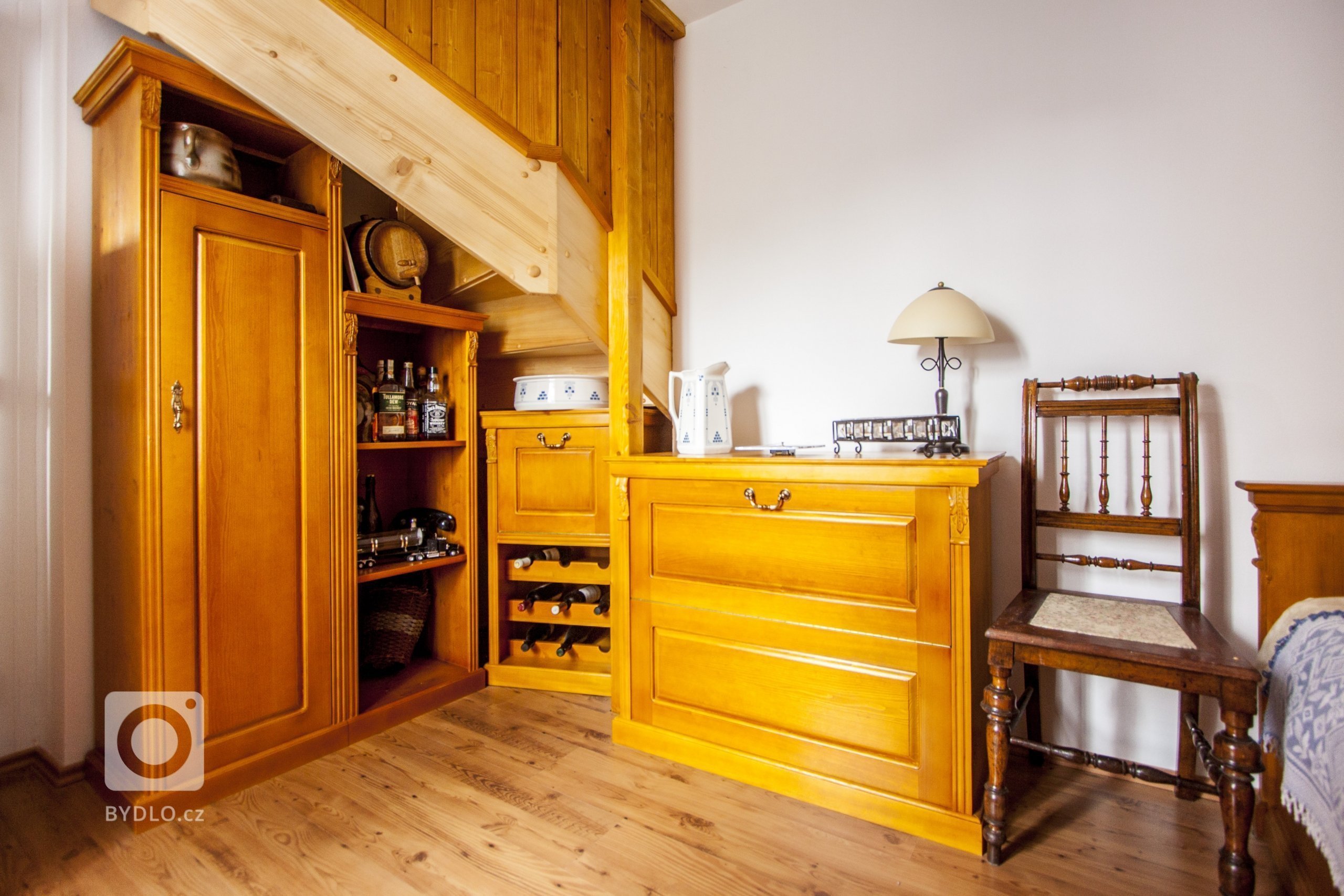 Venkvská chalupa v Českém ráji.&nbsp;Na této krásné chalupě jsem měla možnost spolupracovat od návrhu barevnosti nábytku až po výběr veškerých dekorací a…