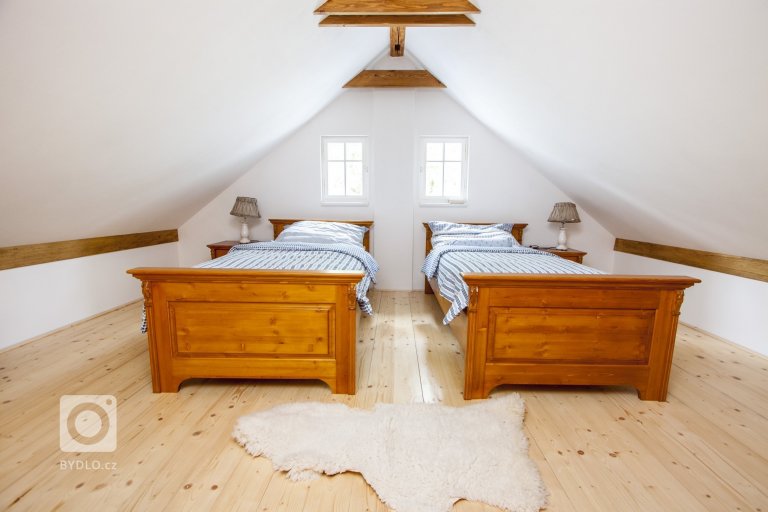 add picture to album