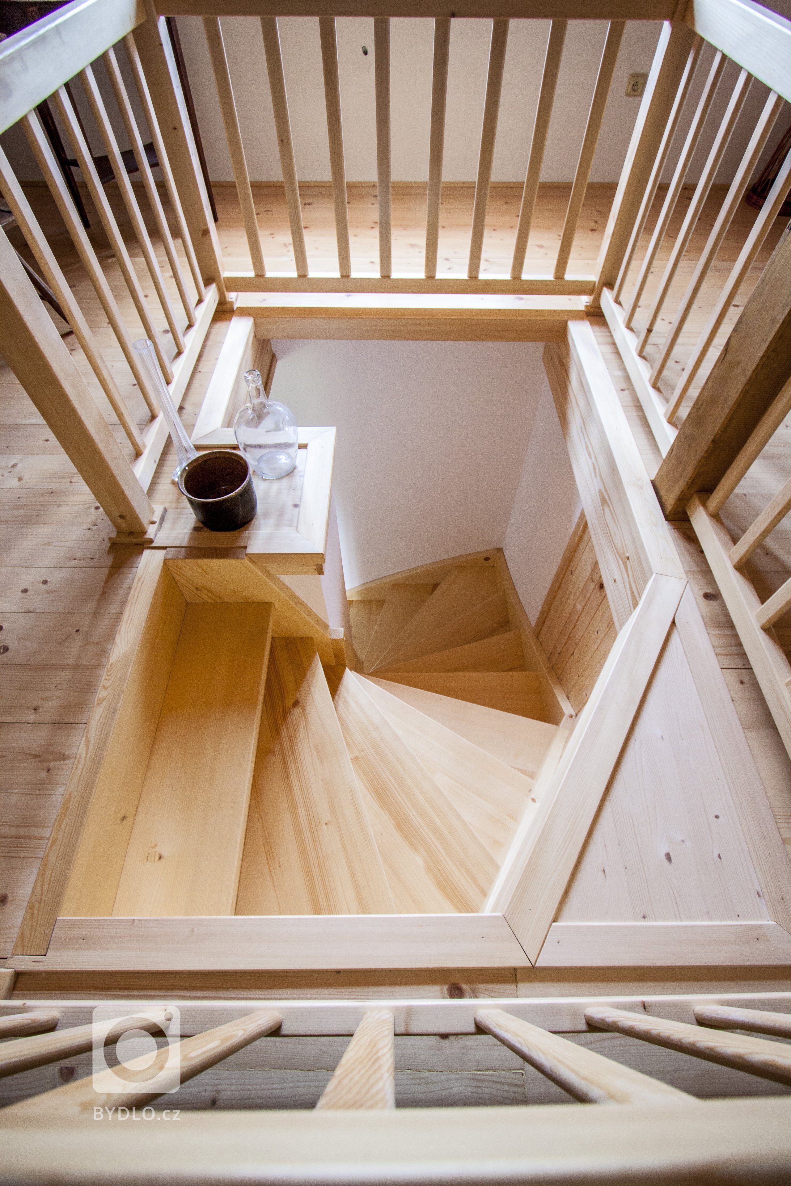 Venkvská chalupa v Českém ráji.&nbsp;Na této krásné chalupě jsem měla možnost spolupracovat od návrhu barevnosti nábytku až po výběr veškerých dekorací a…