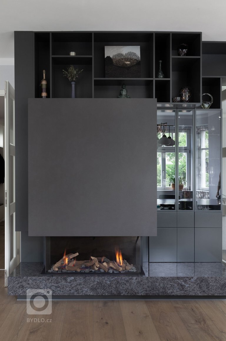 add picture to album