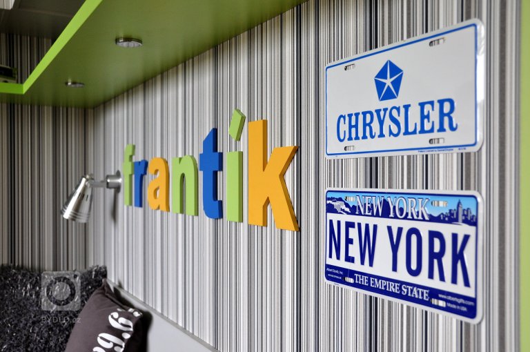 add picture to album