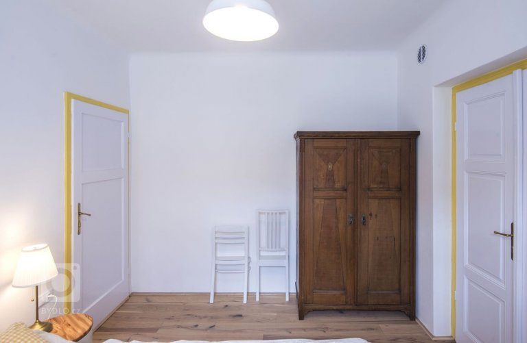 add picture to album