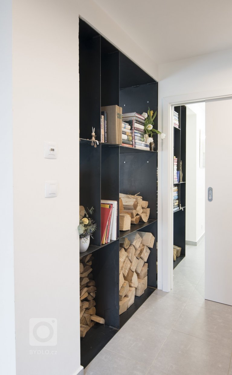 add picture to album