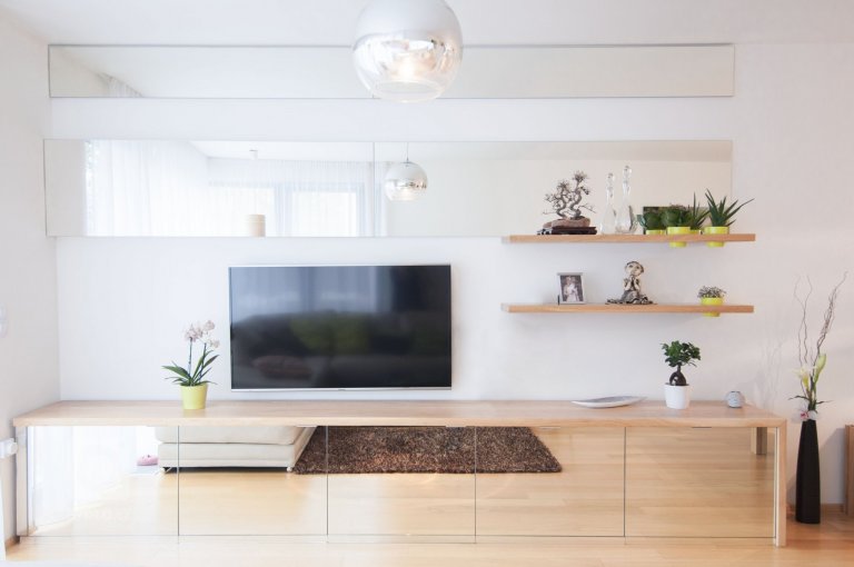 add picture to album