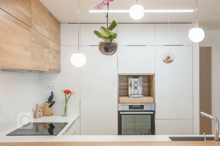 add picture to album