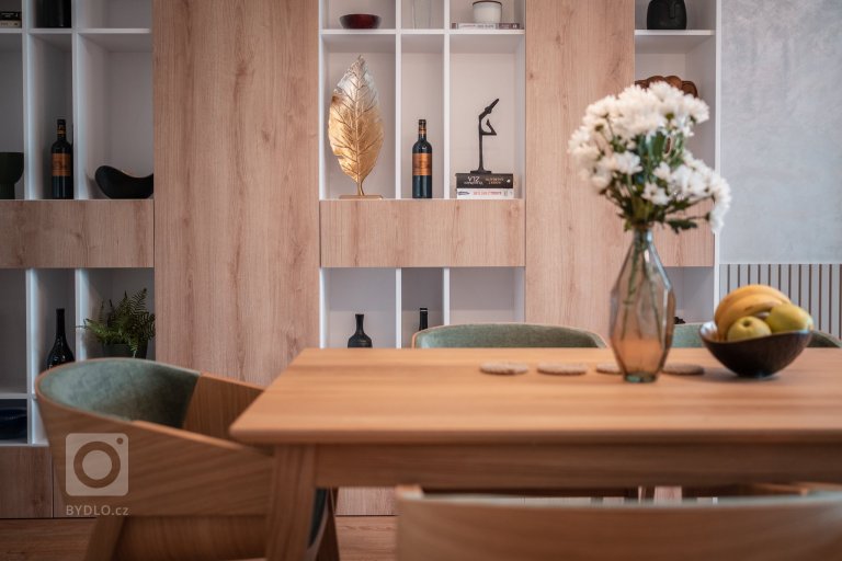 add picture to album