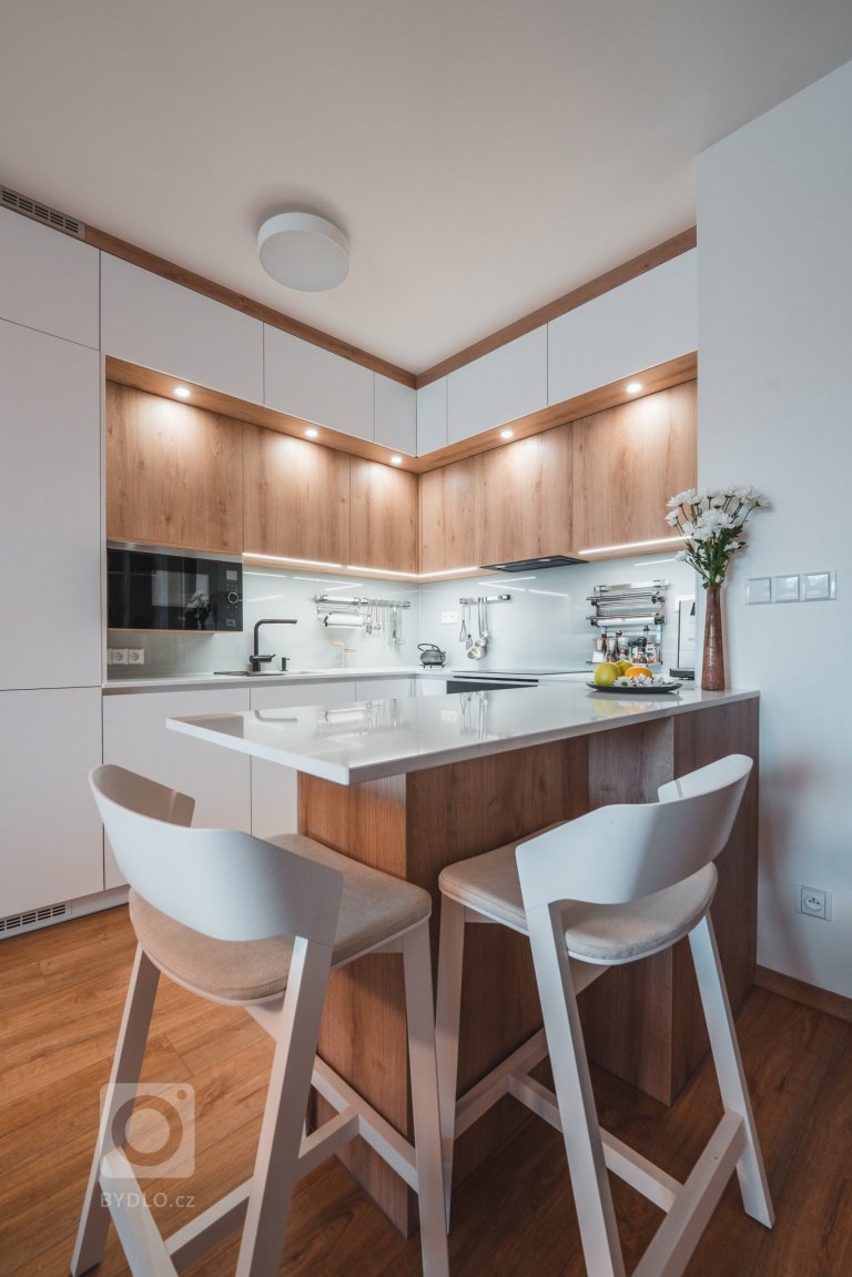 add picture to album