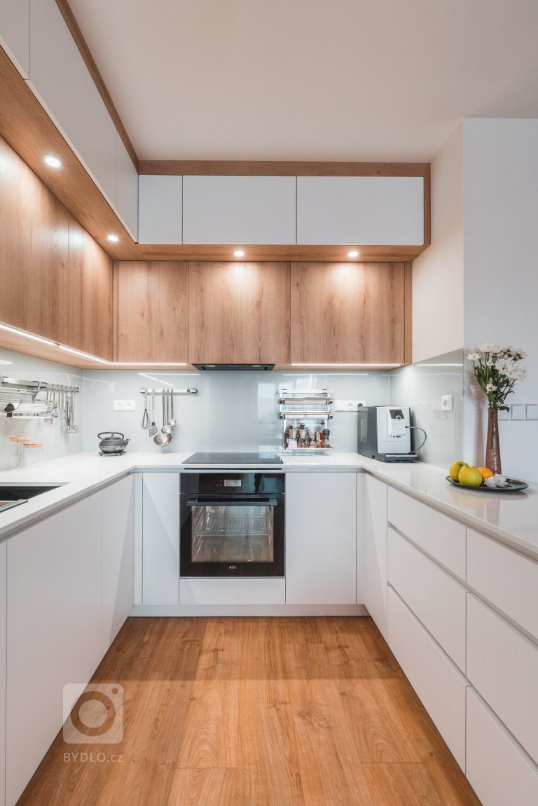 add picture to album