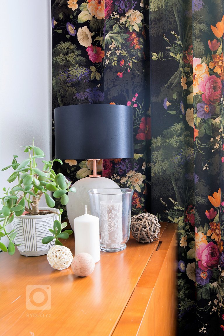 add picture to album