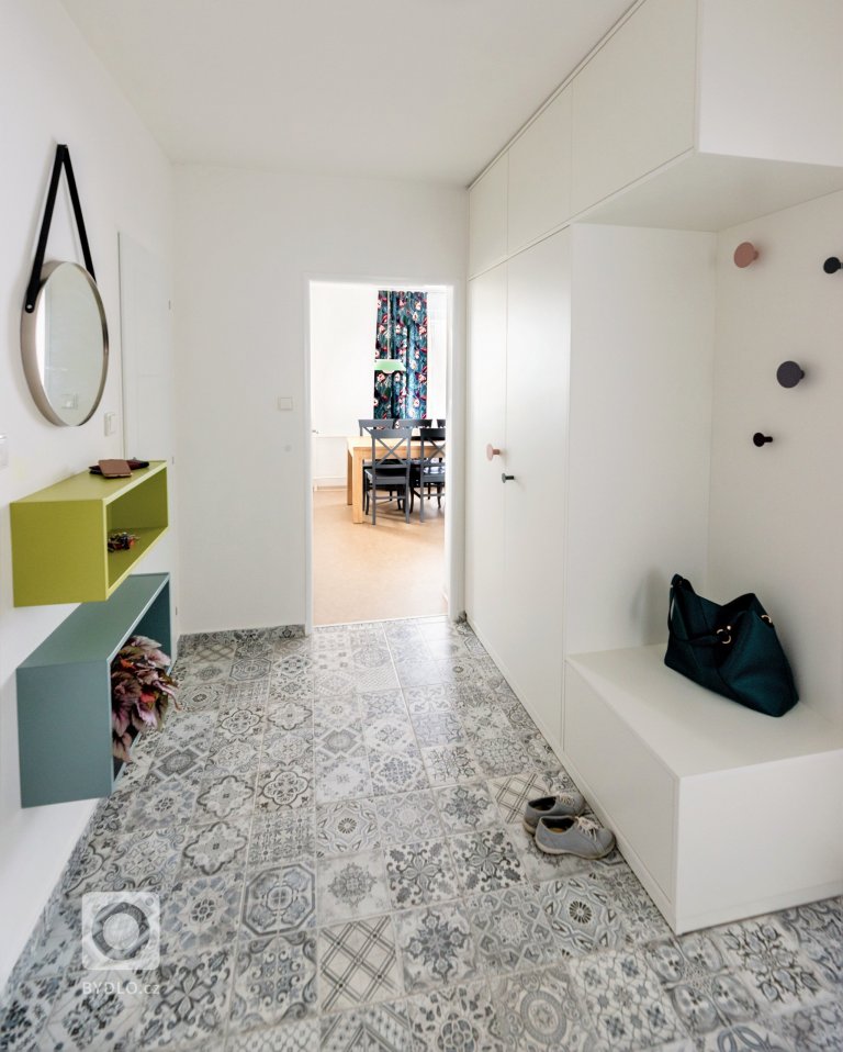 add picture to album