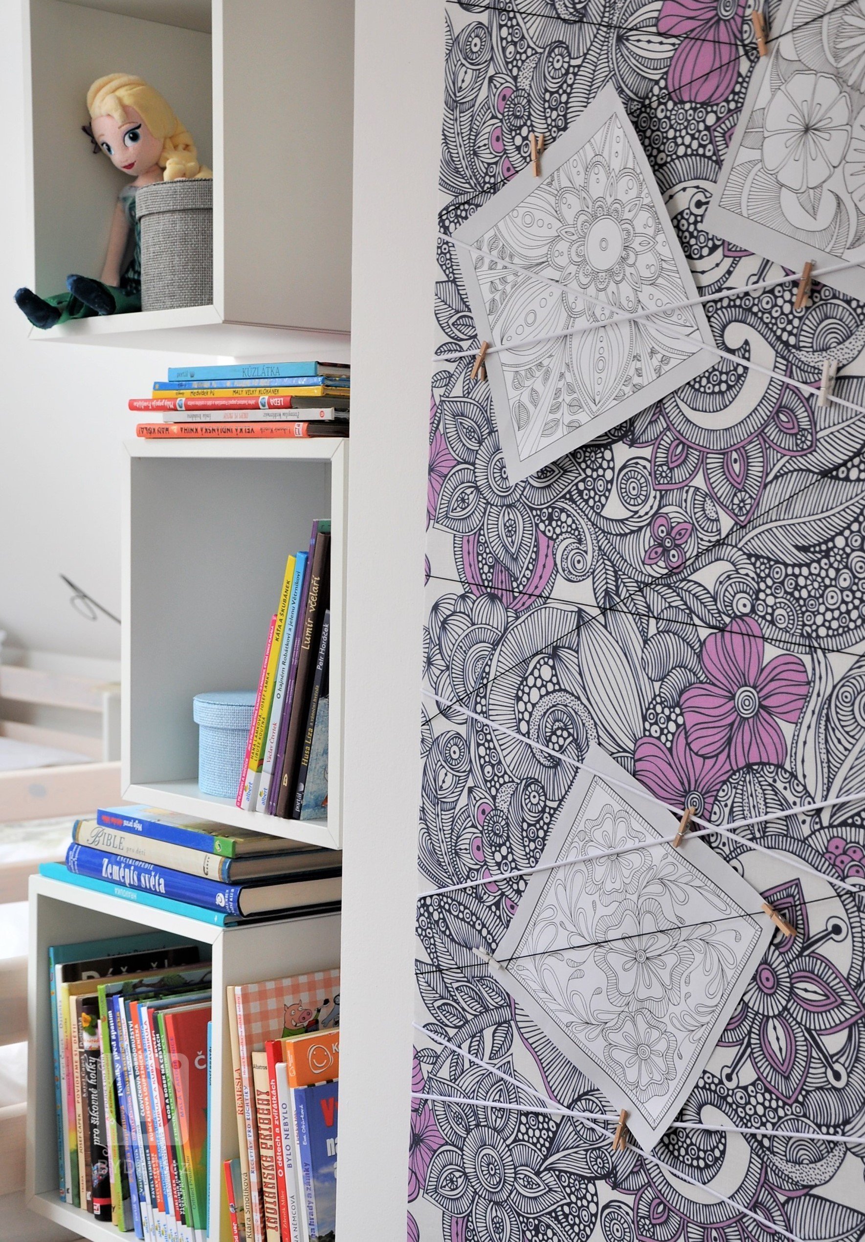 Holčičky měly dostat pokojíček jako překvapení k sedmým narozeninám, těsně před nástupem do školy.
