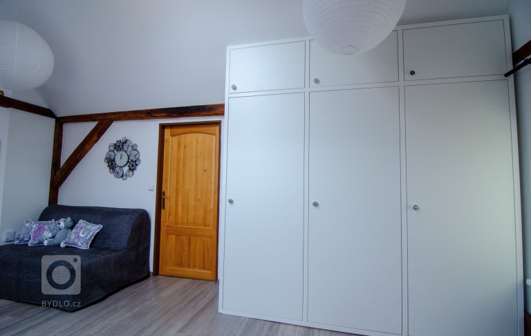 add picture to album