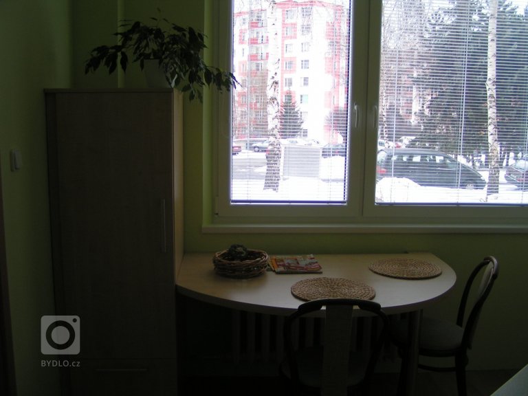 Malá kuchyň v paneláku