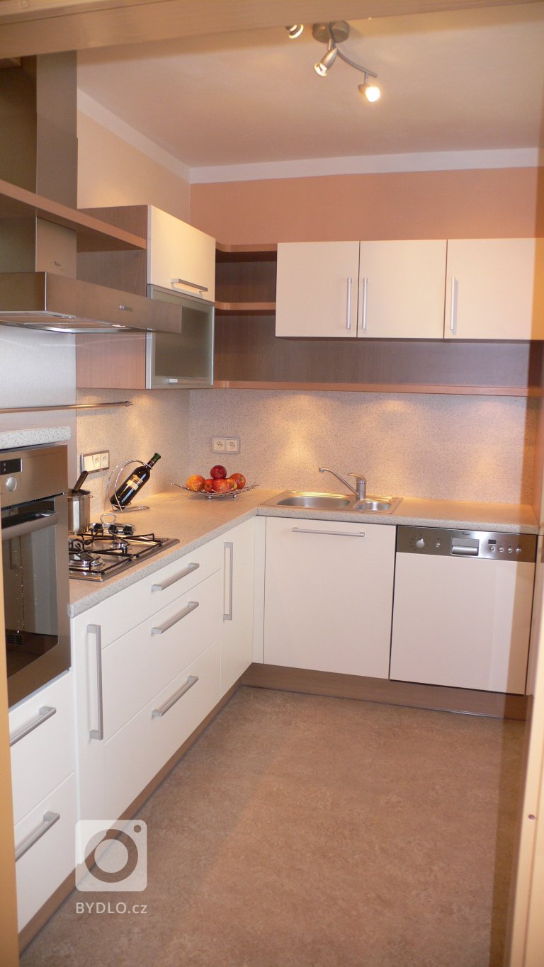 add picture to album