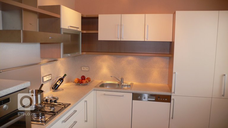 add picture to album