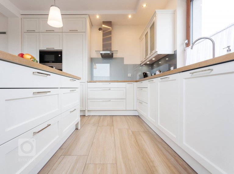 add picture to album