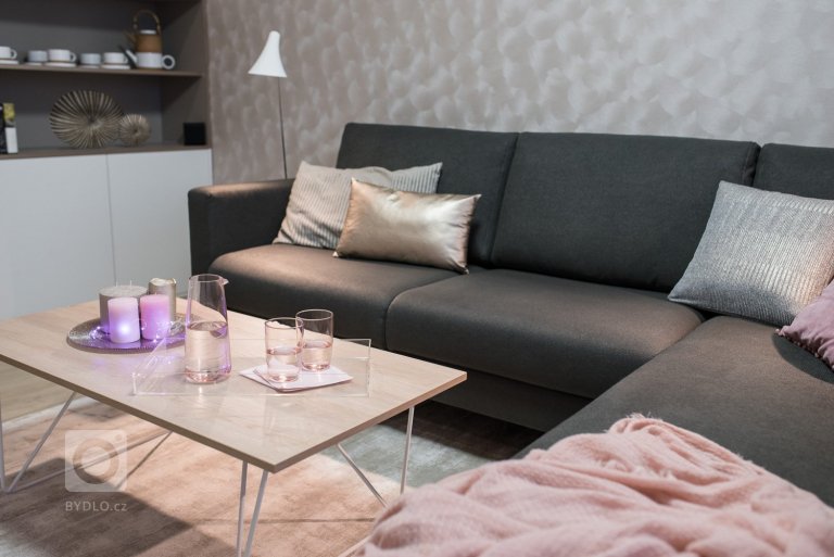 add picture to album