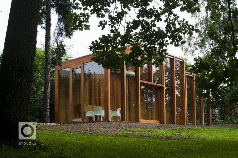 add picture to album