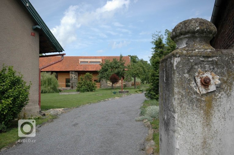 add picture to album