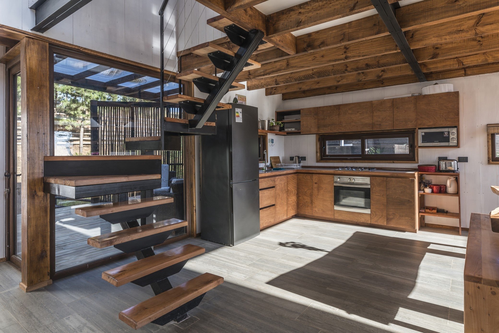 Atraktivní bydlení v modulárním domě s výhledem na vodní hladinu