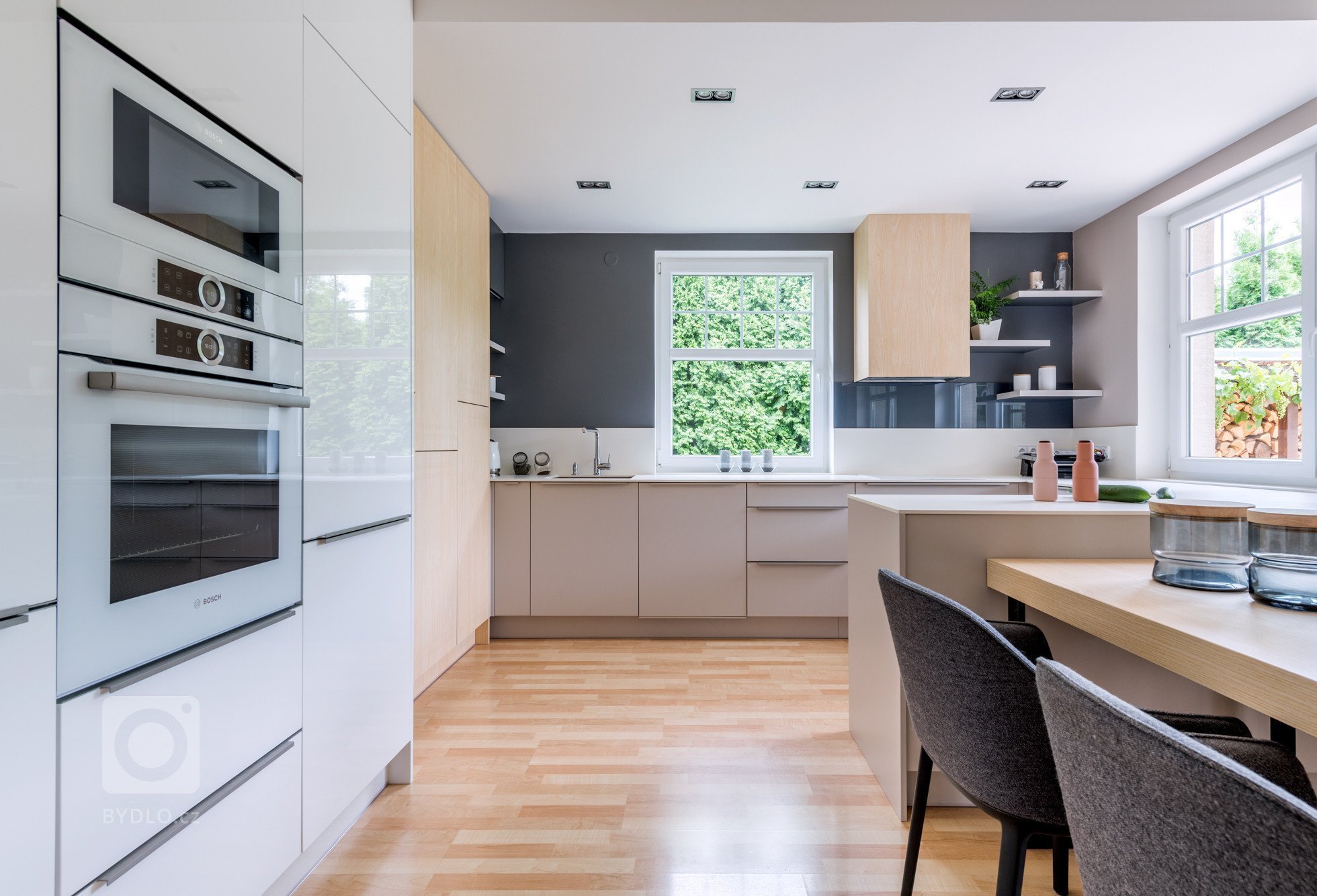 Béžová barva v interiéru? Hodí se kamkoliv!