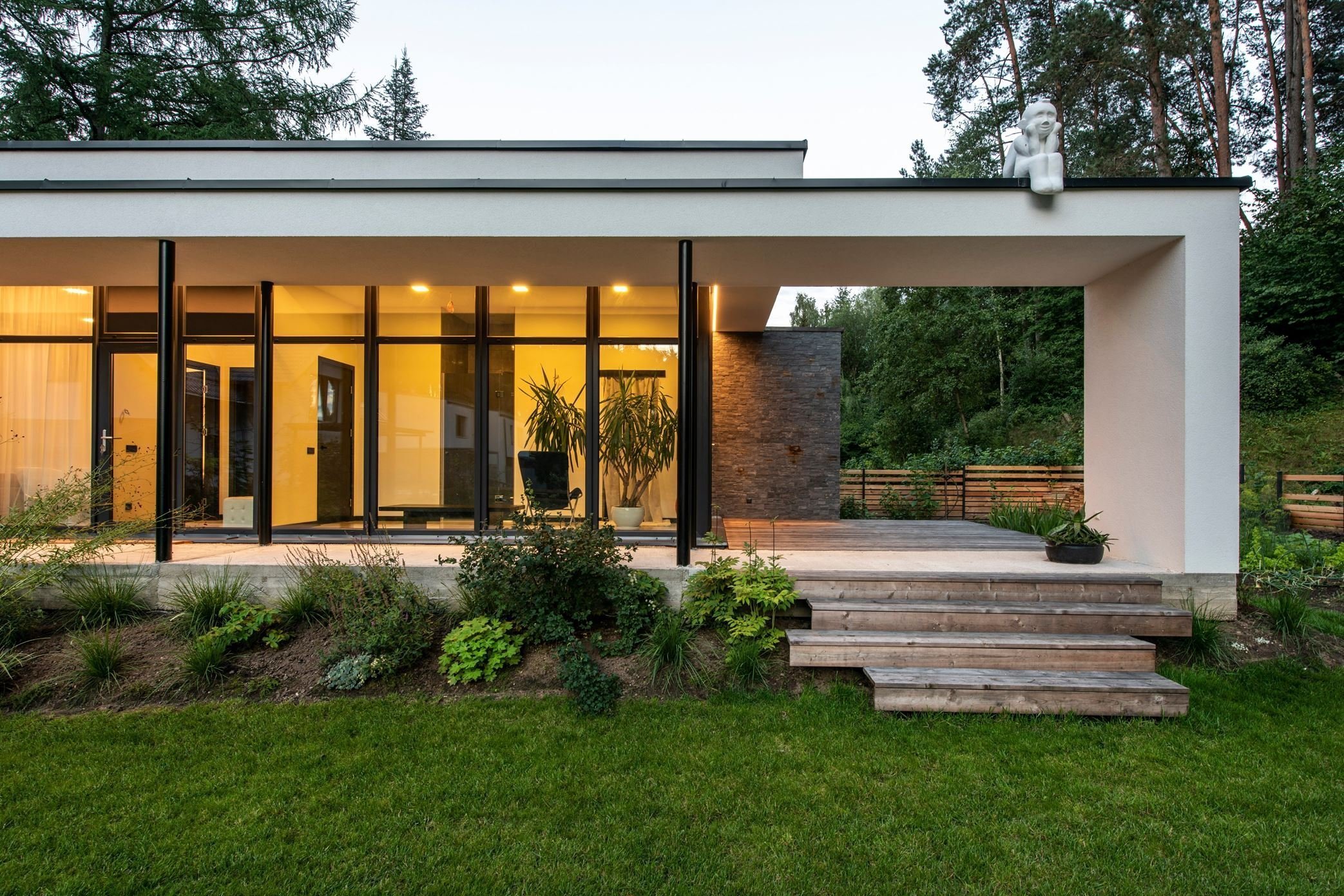 Dům s unikátním přemostěním „Bridge house“