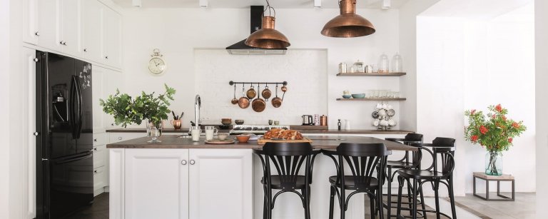 Byt v činžovním domě s atmosférou starého Londýna