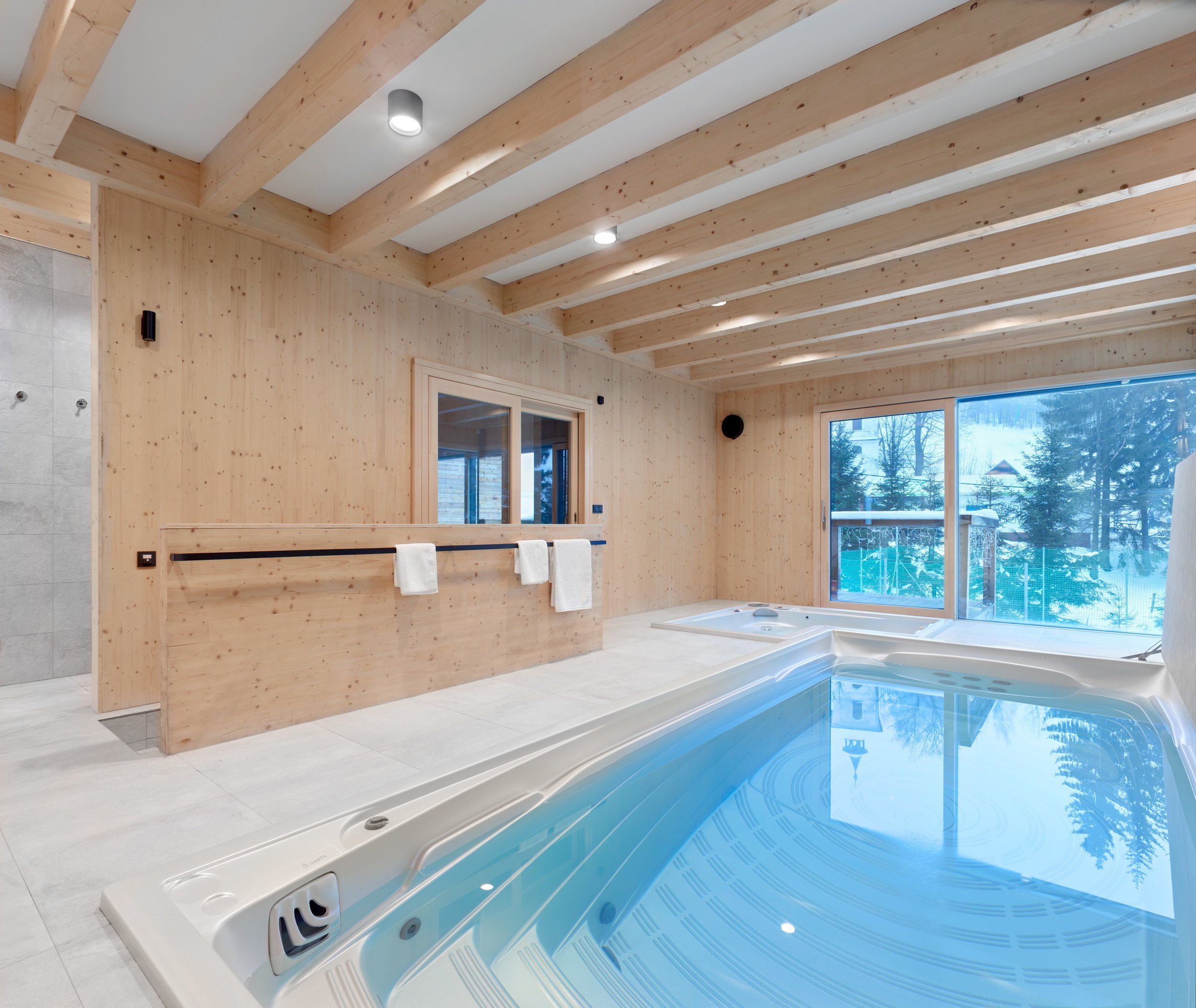 Chata ze smrkových CLT panelů