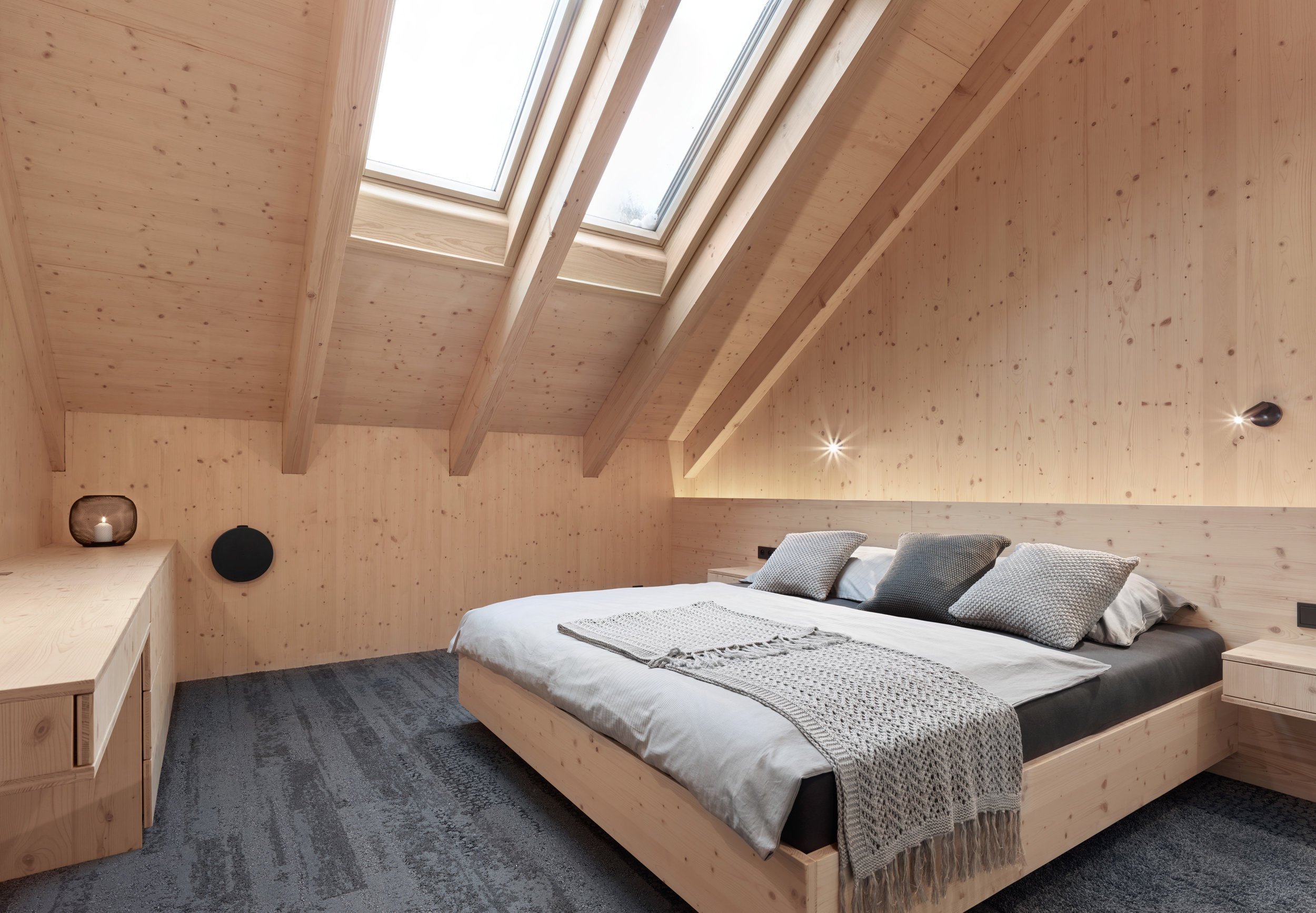 Chata ze smrkových CLT panelů