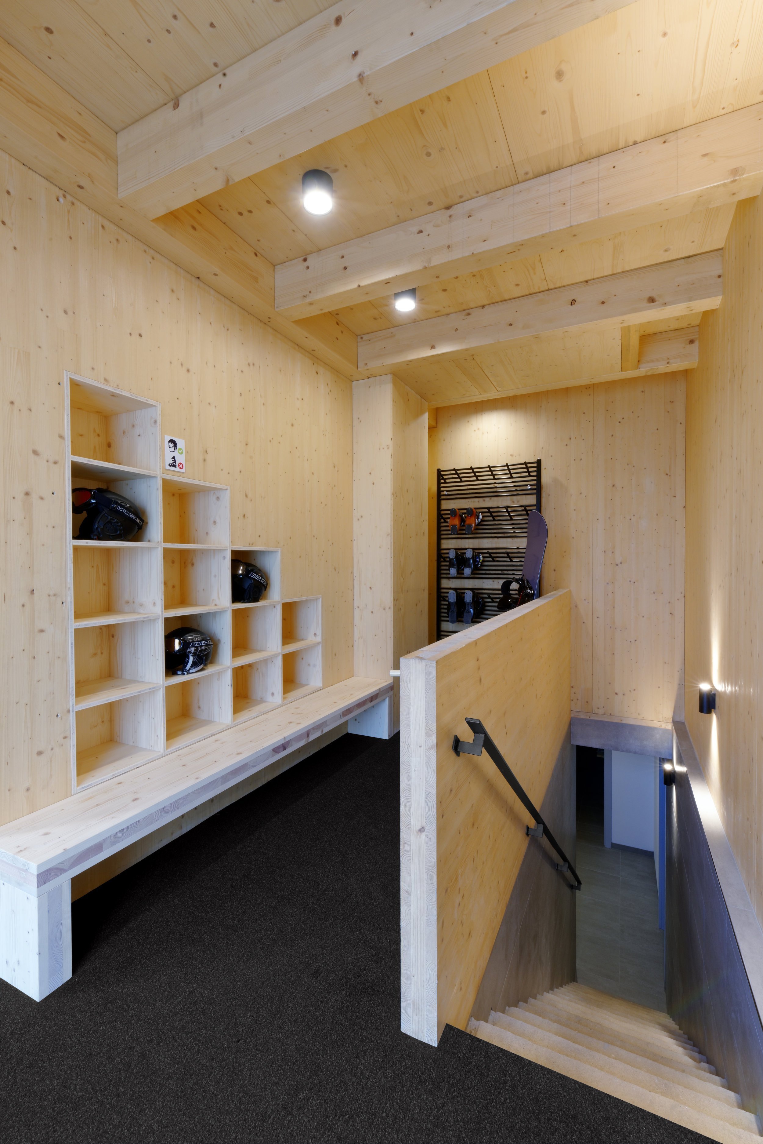 Chata ze smrkových CLT panelů