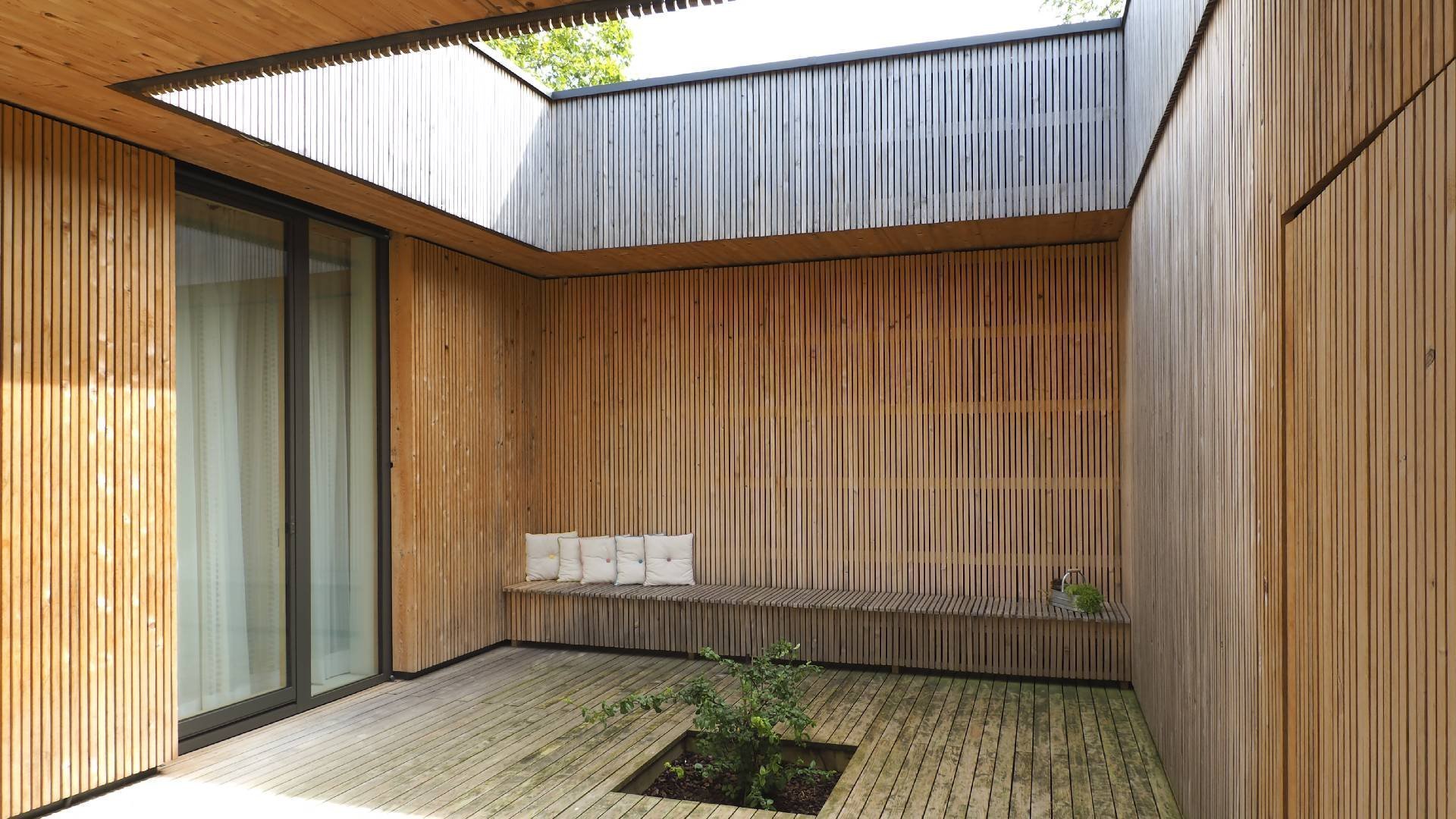 Dřevostavba jako kombinace dřeva a skla?