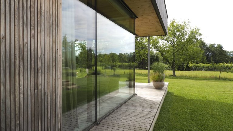 Dřevostavba jako kombinace dřeva a skla?